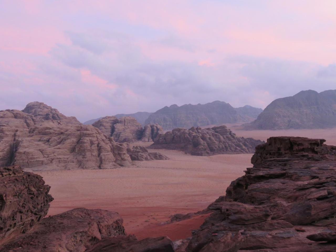 Desert Rock Camp Wadi Rum Buitenkant foto